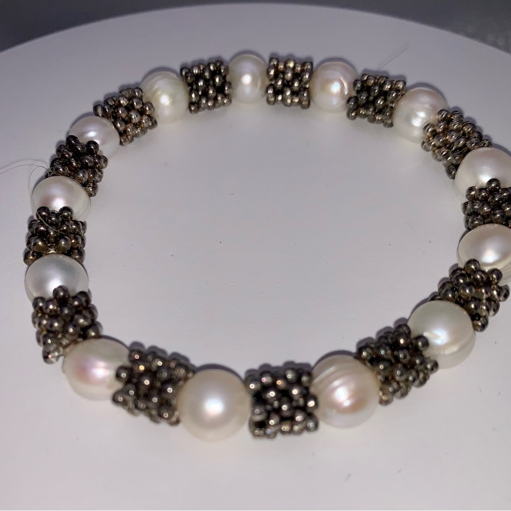 Vintage Real Pearl & Sterling Stretch Bracelet - Picture 3 of 7